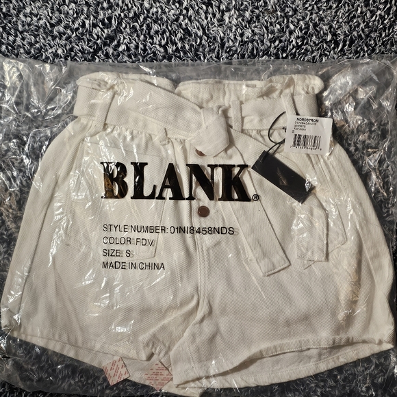 NEW Blank NYC White Twill Paperbag Shorts in Far Away White size Small - Picture 7 of 11